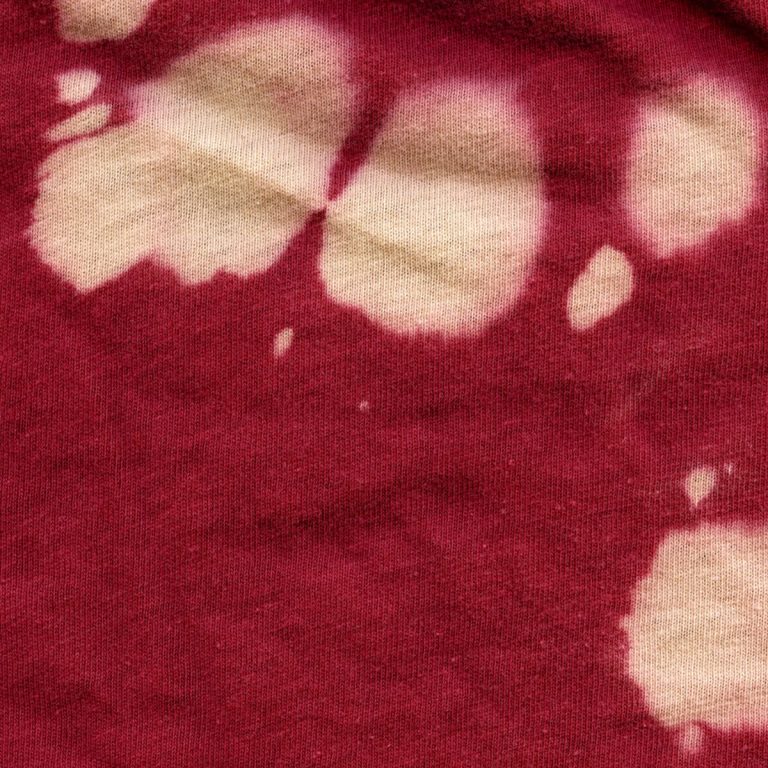 Comment faire disparaître une tache de javel nos astuces ultra efficaces Recette Club